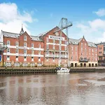 Cosy Riverside - Woodsmill Quay Free Parking 아파트 요크