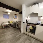 Cosy Riverside - Woodsmill Quay Free Parking *