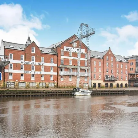 Cosy Riverside - Woodsmill Quay Free Parking Apartmán York