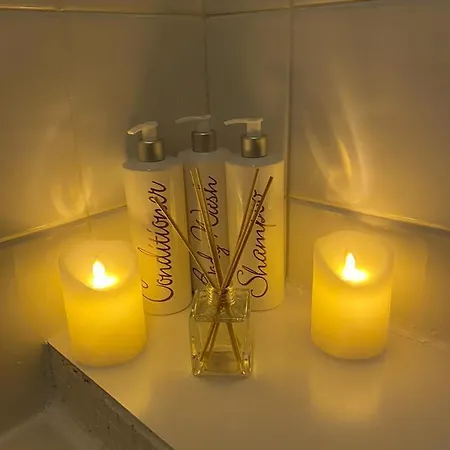 Cosy Riverside - Free Parking * York