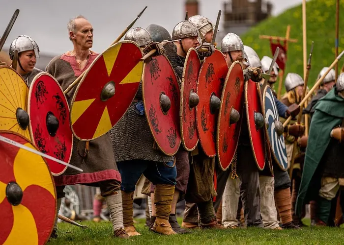 Cosy Riverside - Free Parking *
