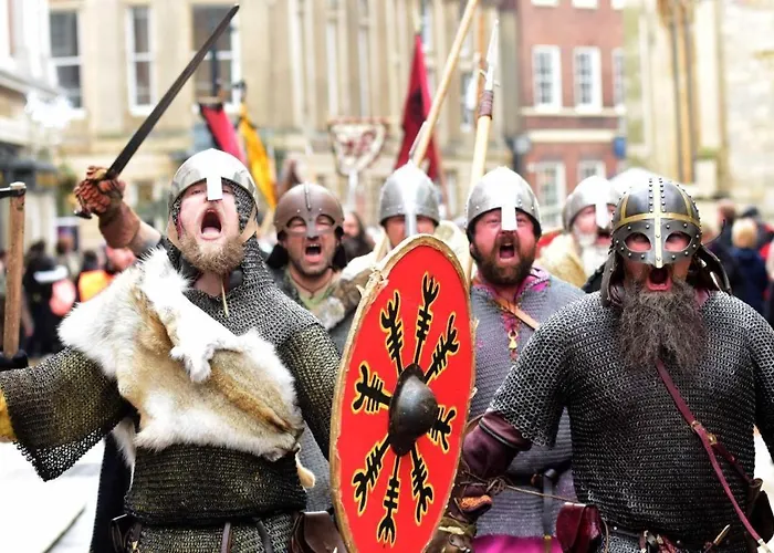 Cosy Riverside - Free Parking شقة